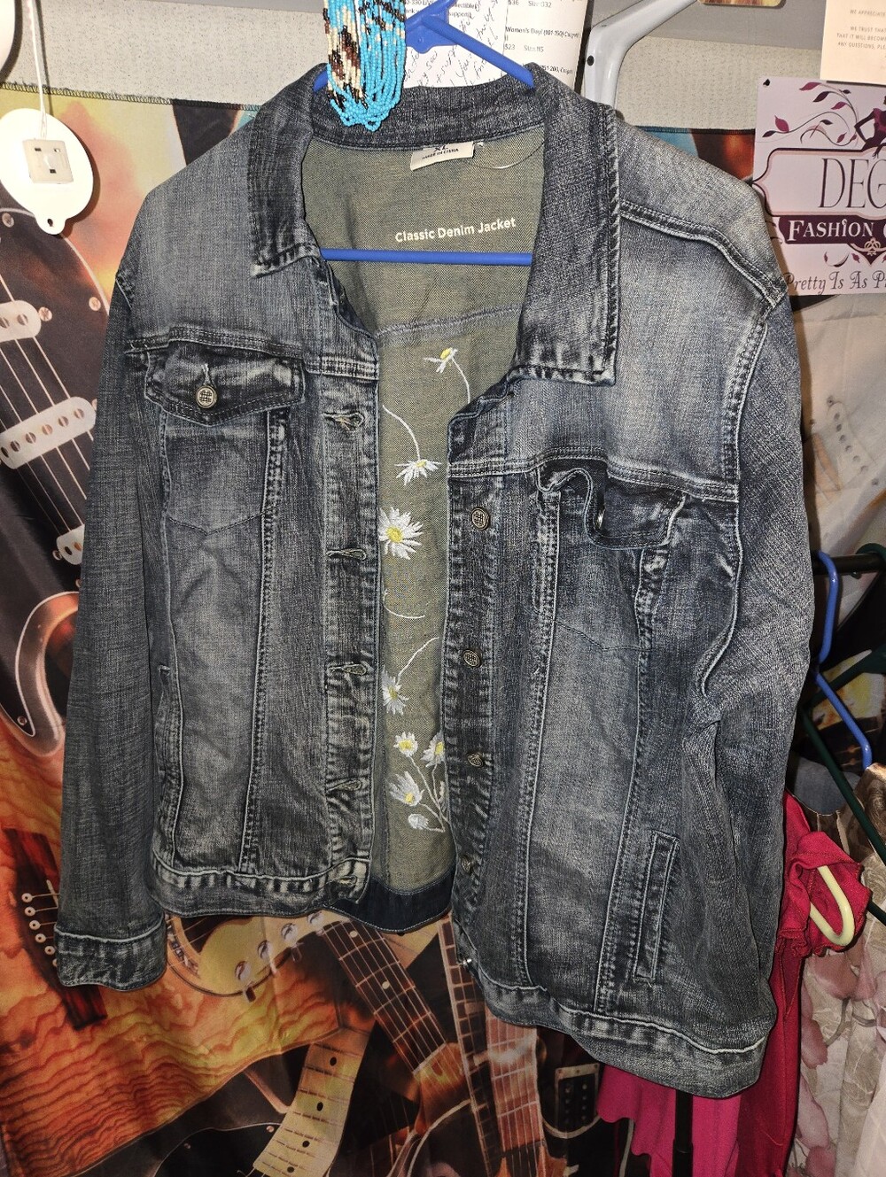 Laurie Felt Gray Classic Denim Jacket with Floral Lining